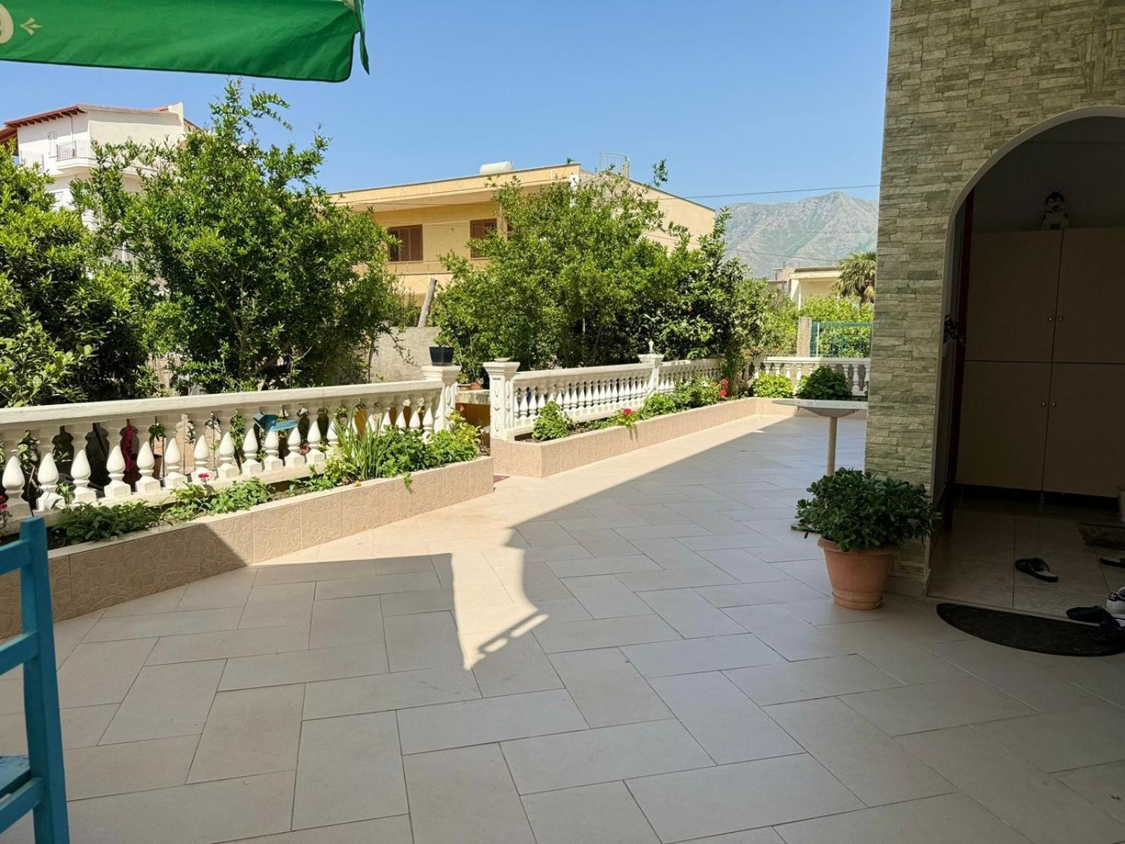 Amel's Vlorë
