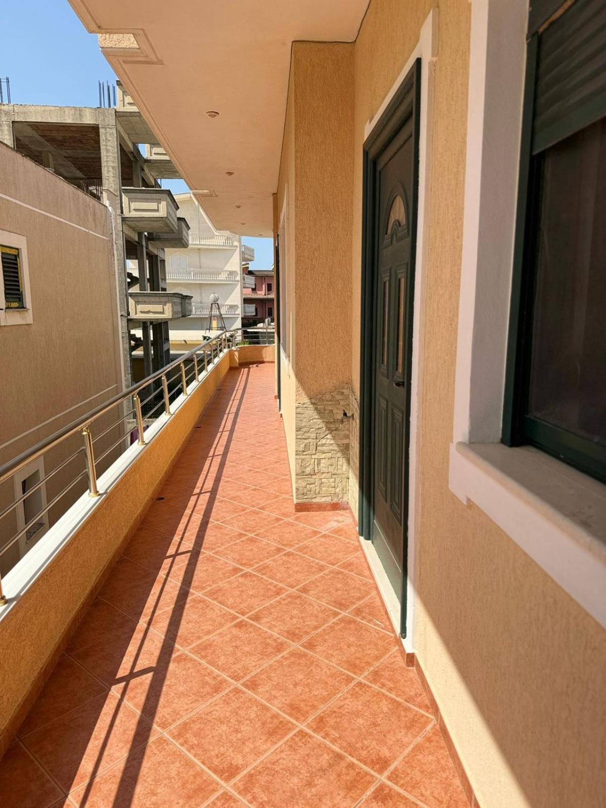 Amel's Vlorë